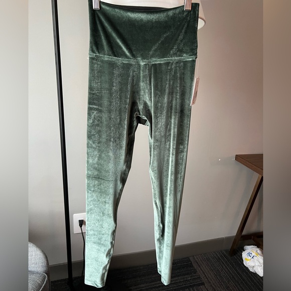 Beyond Yoga High Waisted Midi Legging in Forest Green - Picture 7 of 12